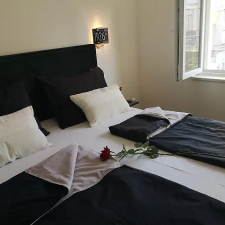 Ella Apartment *