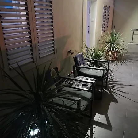 Apartment Ella