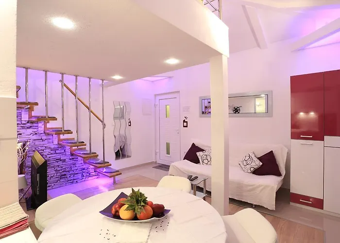 Apartment Ella Split