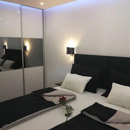 Ella شقة سبليت